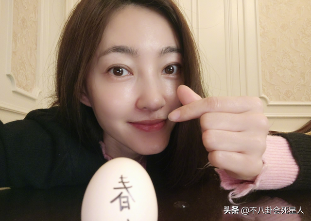 割了双眼皮就判若两人,这6位明星动脸太成功了