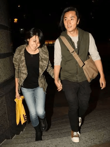 郑伊健“不缺钱”,专心在家陪老婆,拒绝参加《披荆斩棘的哥哥》