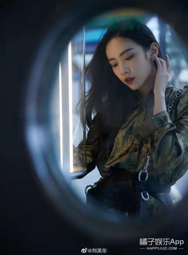 还记得《庆余年》中的战豆豆吗？她女装这么美？