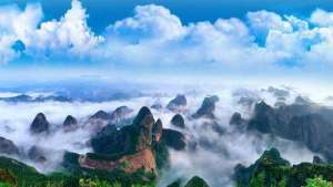 何炅是哪里人(何炅力挺家乡湖南，连呼吸的空气都是绿的)