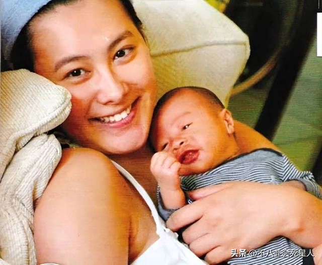 4位大龄未婚百亿富二代,未婚生子,女友换不断,40岁仍单身