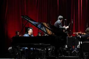 朗朗(郎朗联袂澳门乐团共谱浪漫华章，近十年首次于亚洲重弹拉赫玛尼诺夫)