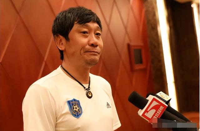 那英:被恩师说是猪脑子,生完孩子后被男友抛弃,恶评刀郎,真假