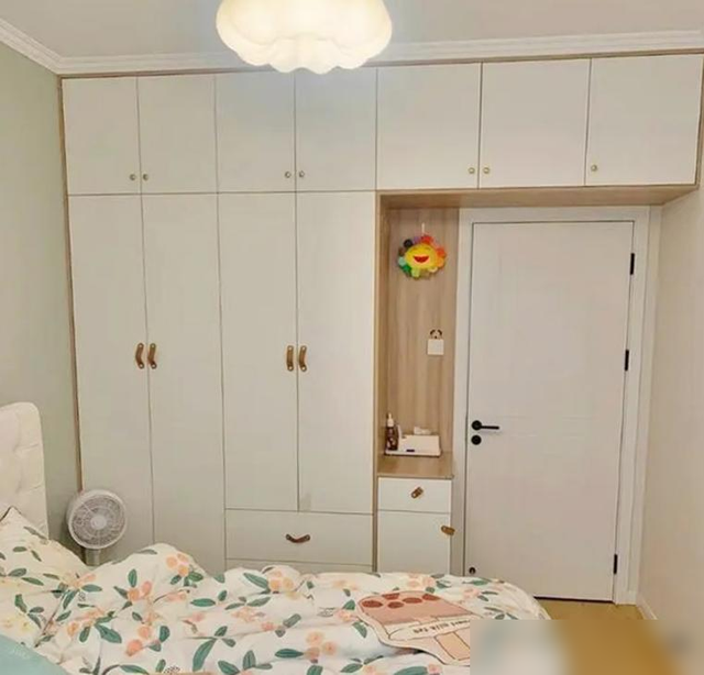 房子再小也别留白,这些“边边角角”设计,收纳实用还美观高级
