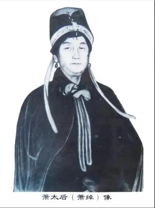 1974年盗墓贼养人脚獾寻到辽代大墓!挖出千年古酒名画?真相如何