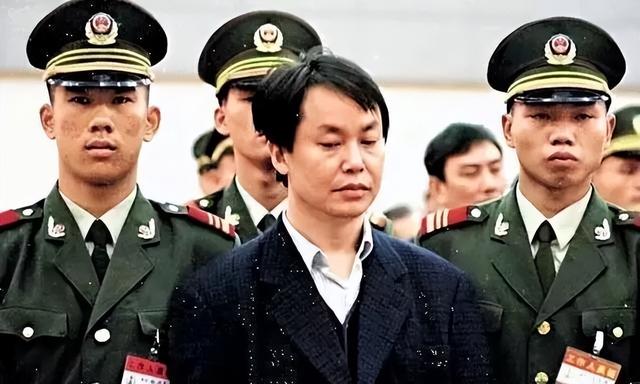 都是演“香港贼王”,任达华、梁家辉、吕良伟放在一起,差别明显