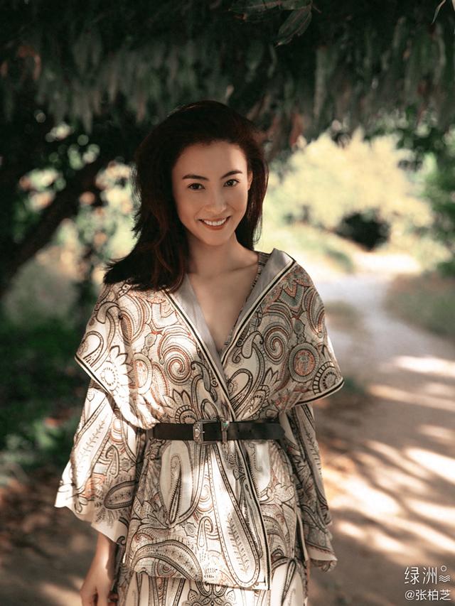 张柏芝PO侧脸辫子照！颜值被网友赞「重回18岁」：是柳飘飘