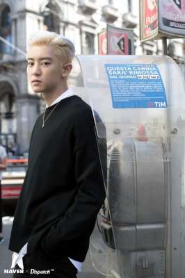 朴灿烈照片(EXO朴灿烈西装写真公开 帅气贵公子绝美侧颜引心动)