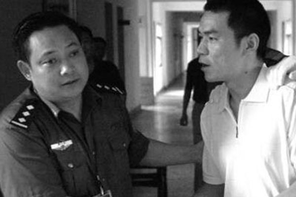 “黑龙江黑帮教父”乔四:狠起来自断手指,被捕后妄想拿钱换命