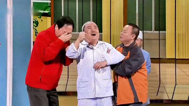 一手好牌打得稀烂！他搭档冯巩春晚一夜爆红，后却成百万诈骗犯