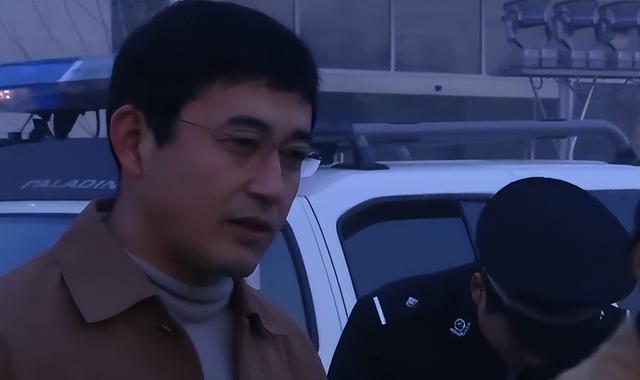 刑侦剧连载56:女星垃圾桶中惨死,凶手灵感竟是奔驰车