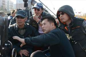 囧探佳人(《变4》动作指导：《谎言大爆炸》动作戏难度大)