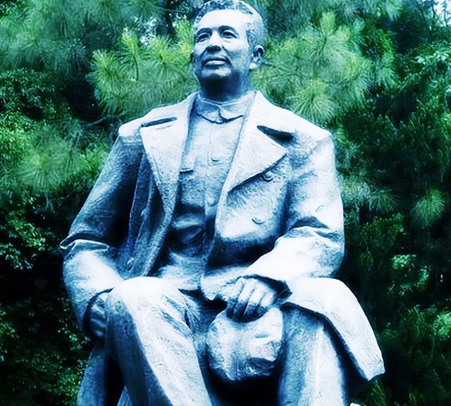 73年,曾志给毛主席写信:我是最早的红军,现在却没有一套军装