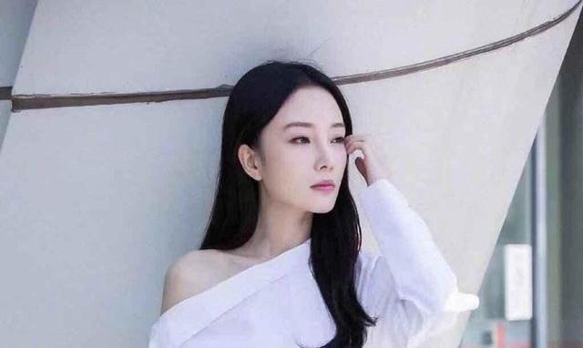 李小璐的《天浴》,特殊背景下的禁片却是她的成名作