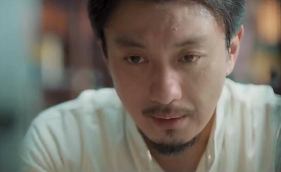 人前老戏骨,人后颠倒黑白,深扒赵立新的荒唐史,比你想得更复杂