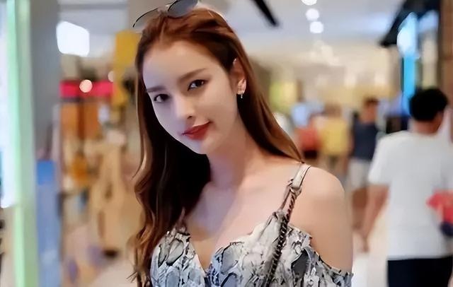 9年前中国富豪砸500万娶泰国“人妖皇后”,如今还恩爱如初吗?