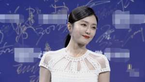 秦岚黄晓明(好了伤疤忘了疼？黄晓明与前女友秦岚对视热聊，旁人笑得合不拢嘴)