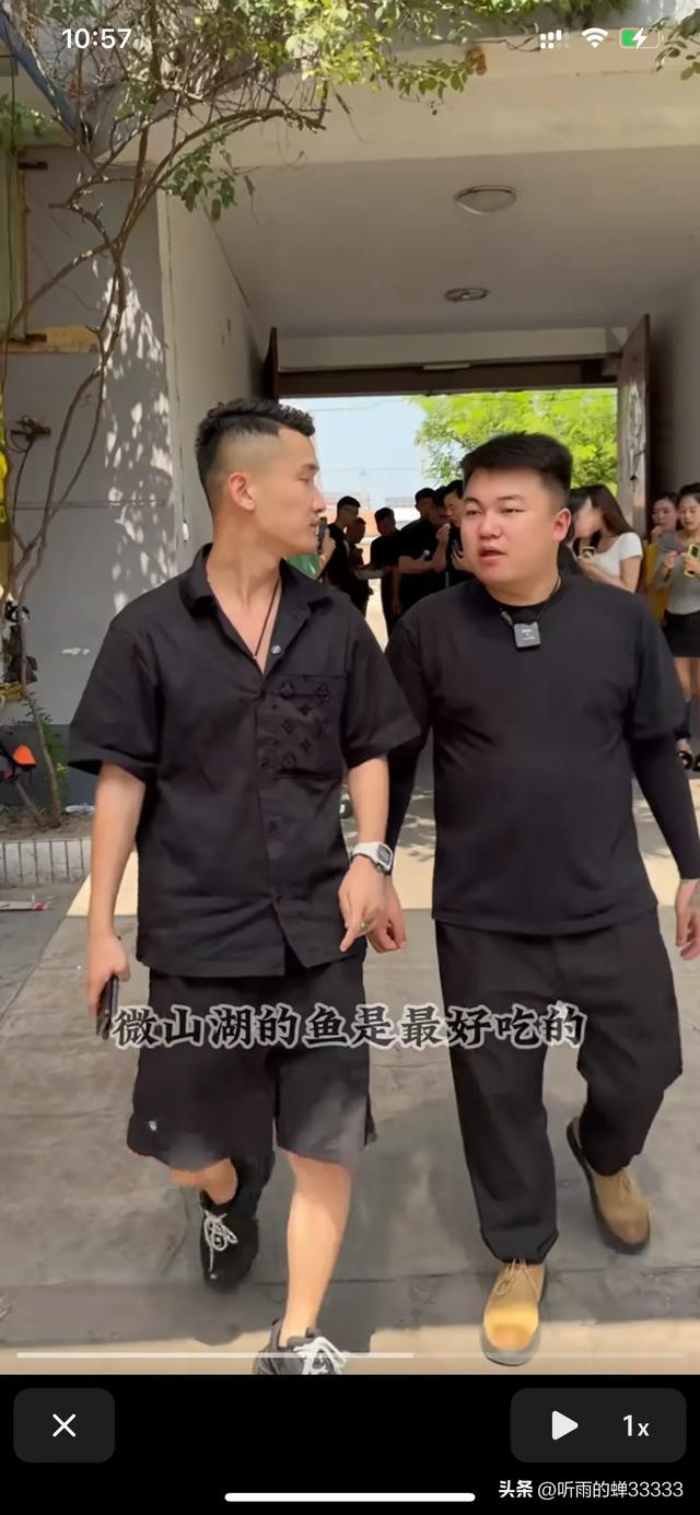 沛县二哥的“六弟”90后亿万富豪郭总陪同达摩团队再拜访二哥父亲