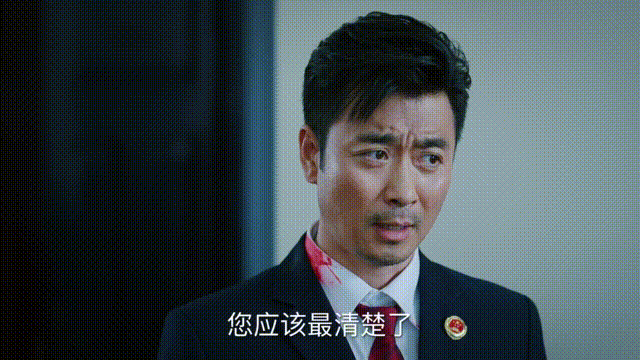 她来这部戏里念广告吗?