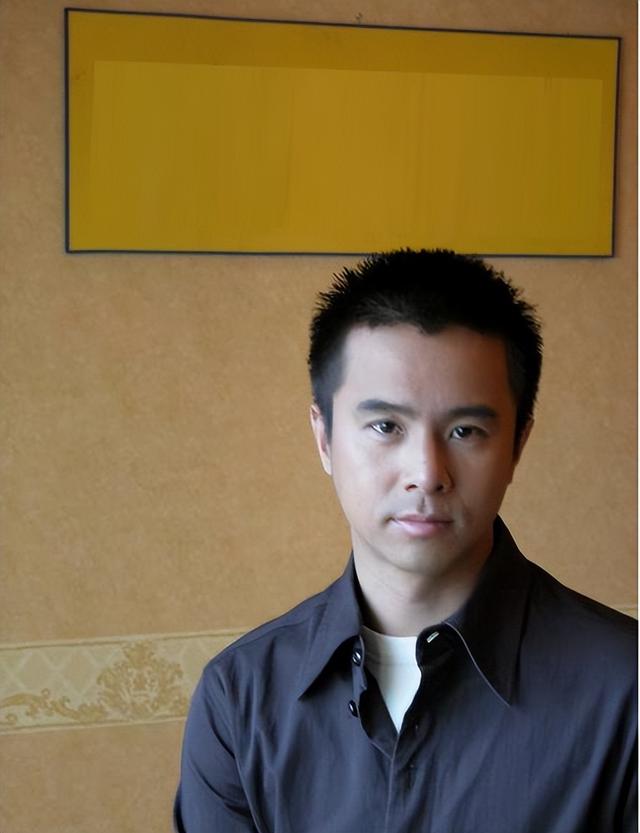 “青歌赛”获奖歌手红豆:猥亵男孩两次被判刑,现状如何?