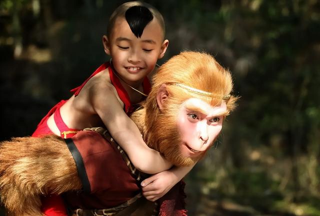 红孩儿为何没有牛犄角?牛魔王不做任何解释,铁扇公主无意间说出