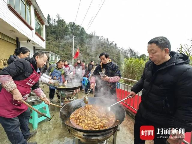 “再冷也要上!”筠连摩托运输队:明知山有险,偏向险中行