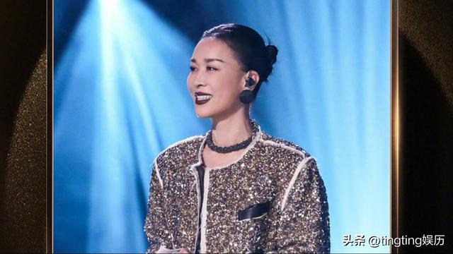 歌手第十期排名,那英终于得第一名,激动亲吻杨杨和沈梦辰