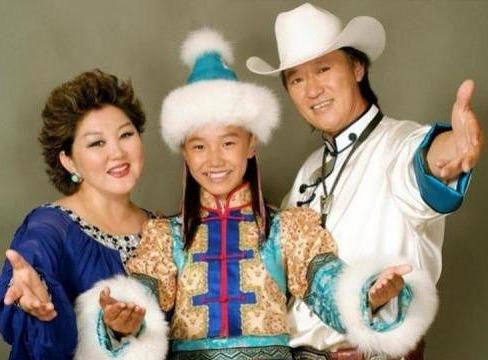 吉祥三宝过去14年:爸爸走了,妈妈隐退,“女儿”英格玛大变样