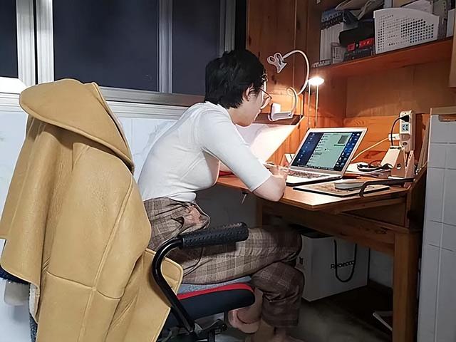 父母双双患癌后,28岁名校金融女被查出癌症晚期,花4年硬核抗癌