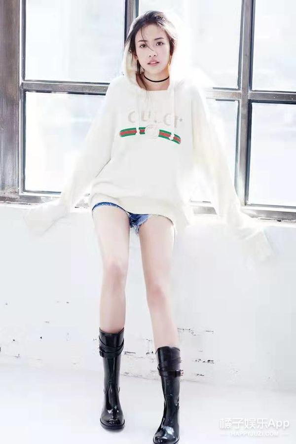 还记得《庆余年》中的战豆豆吗？她女装这么美？