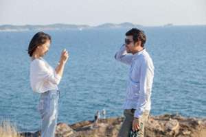 爱情旅行(爱情旅行，惊喜不断，幸福就在身边)