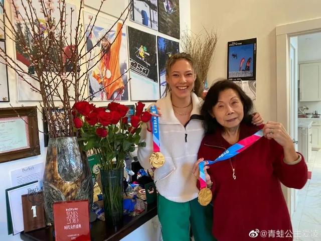 谷爱凌外公是上海人，外婆来自上海交大……她的成功离不开家人的支持