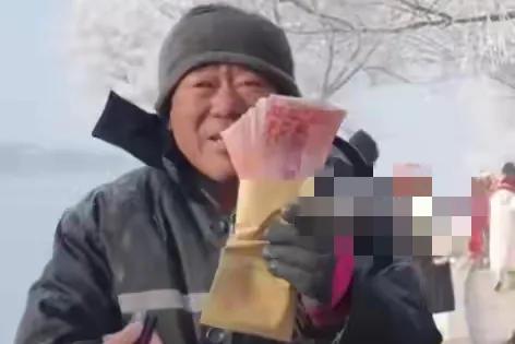 吉林大叔善举遭背弃?重庆女游客“忘恩负义”照片首曝光