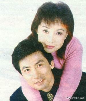 有颜值有演技的陆剑民出道32年不温不火,和妻子胡月恩爱28年