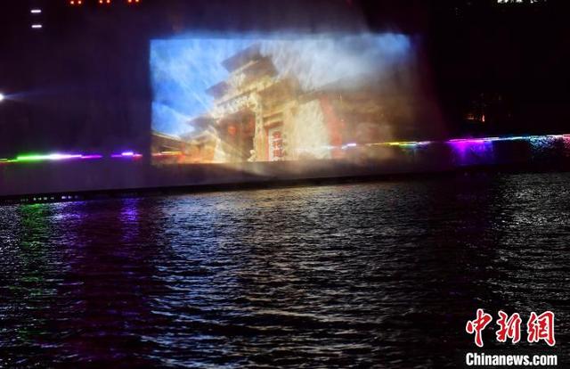 “客家祖地”福建上杭动感水景秀点亮汀江