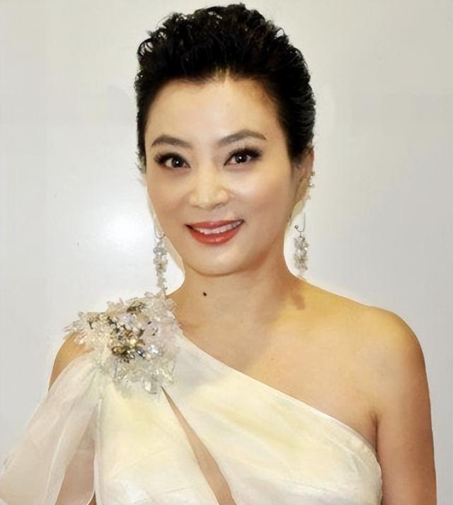 李玲玉和丈夫杰瑞:过去的婚姻有阴影,让外国丈夫内心饱含委屈