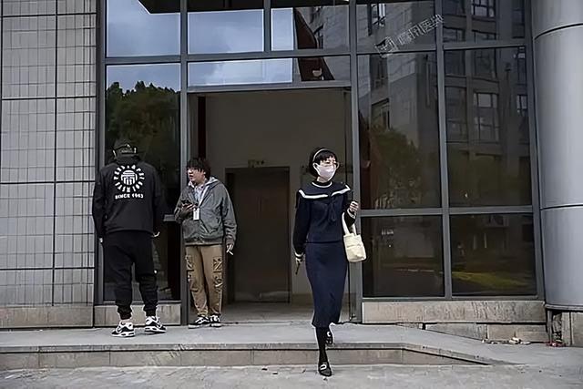 父母双双患癌后,28岁名校金融女被查出癌症晚期,花4年硬核抗癌