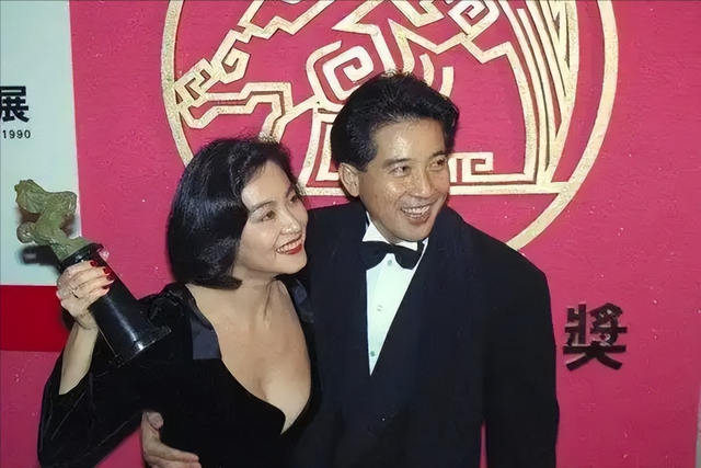 徐克称她是50年一遇美女,发哥对她一见钟情,自己感情却理不清
