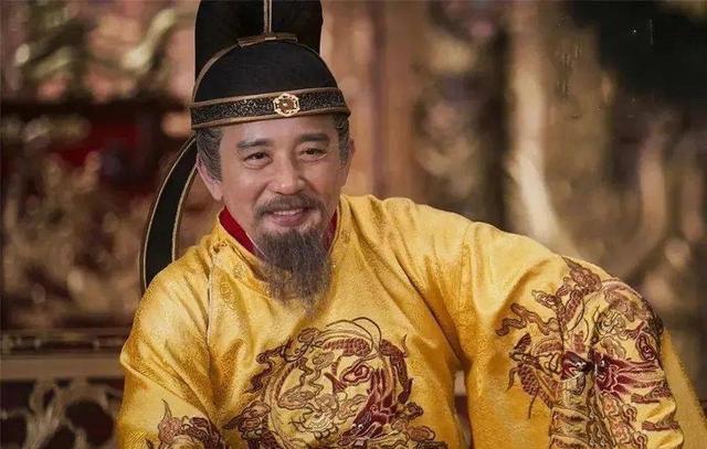 公公丈夫情人儿子,杨玉环是如何从清纯女子,到无法收拾情感的