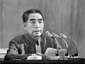 周迎(周总理正主持追悼会，忽听有人大喊：我回来了，周：追悼会取消)