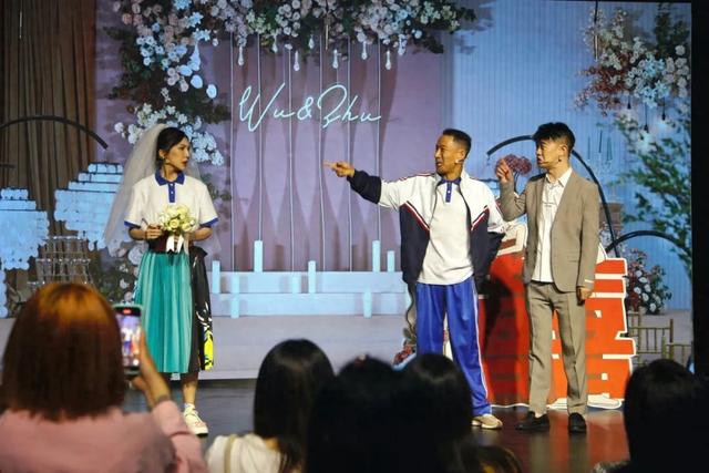 山东多地开演!著名喜剧人侯振鹏、郭阳、郭亮领衔主演融喜剧《意外的婚礼》