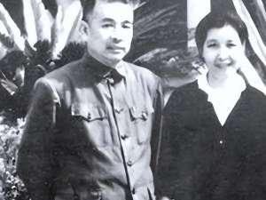 最初的我(73年，曾志给毛主席写信：我是最早的红军，现在却没有一套军装)