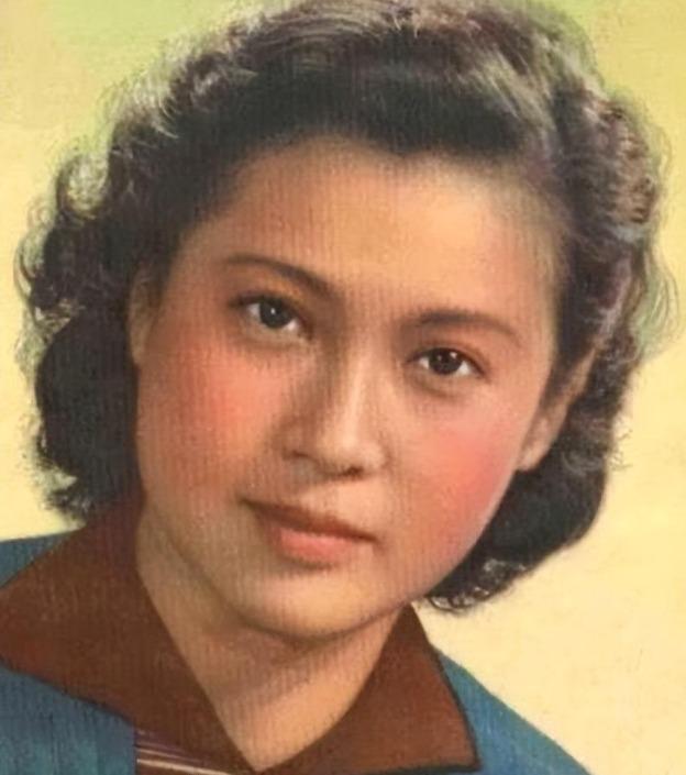 娱乐圈最命苦的演员!秦怡:亲妹夺夫,子患重疾,母女反目成仇