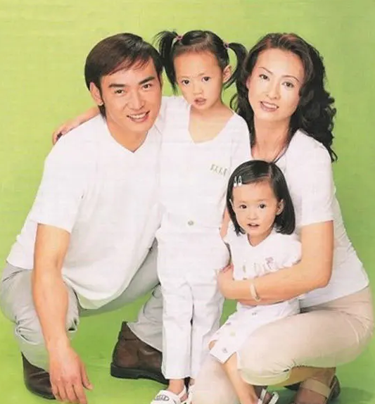 焦恩俊的“混乱”情史,和夺走他财产、女儿的“心机前妻”