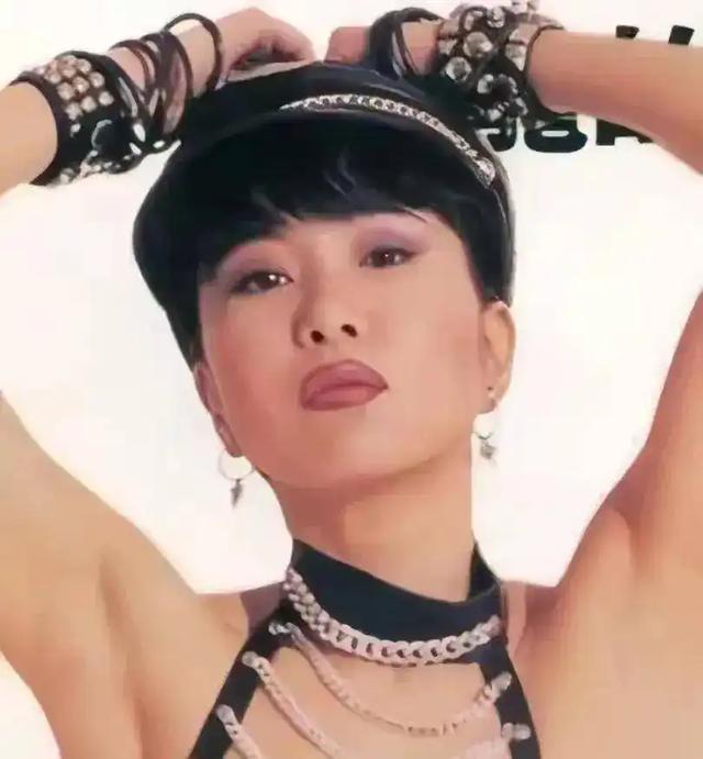 香港“三级女王”李华月,3年连拍11部三级片,如今她过得怎样