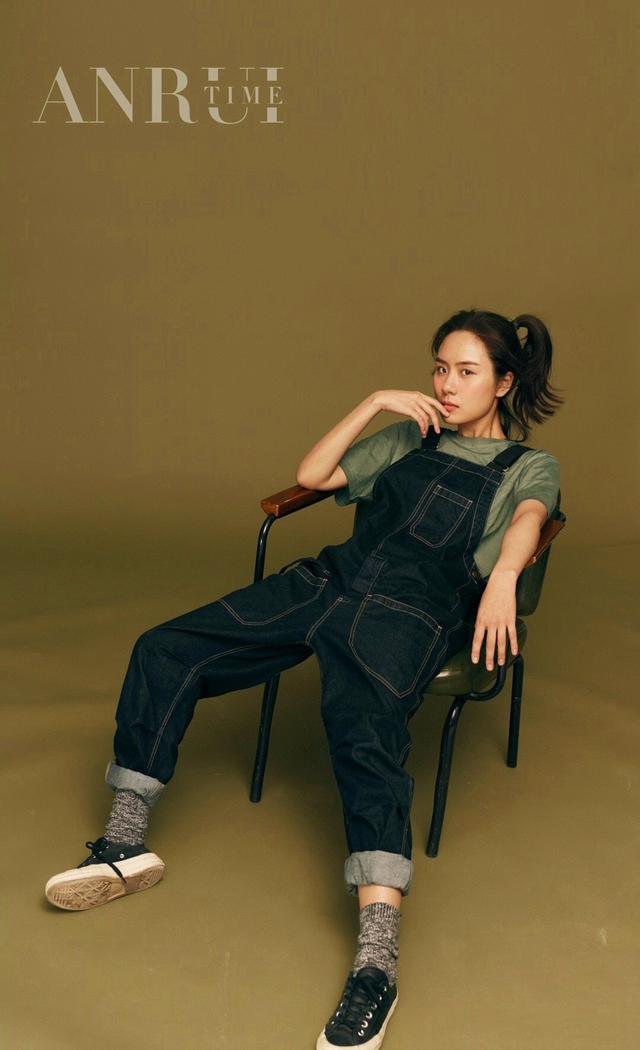 《新世界》孙红雷的妹妹是有点二,私下里,32岁张晔子穿衣也随性