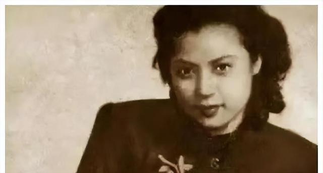娱乐圈最命苦的演员!秦怡:亲妹夺夫,子患重疾,母女反目成仇