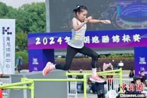 骆晓娟(述评：运动员退役，人生“新起点”如何开启？)