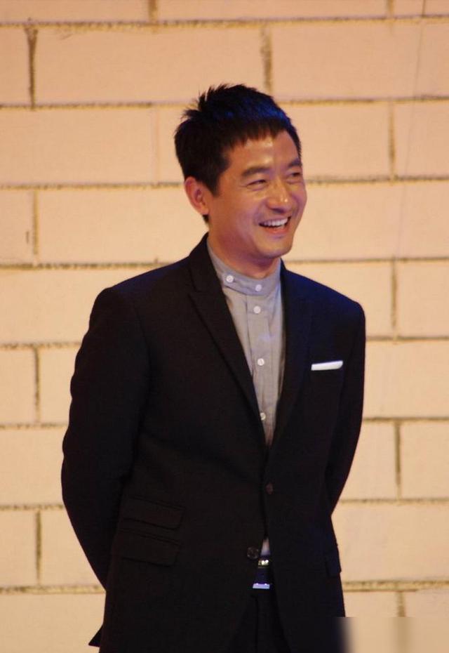 演员郭晓峰:回山东农村居住,妻子漂亮俩女儿可爱,弟弟是郭晓东