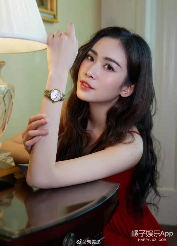 还记得《庆余年》中的战豆豆吗？她女装这么美？
